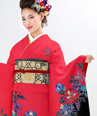 【お仕立前・新品】ピンク地に裾黒牡丹柄_振袖_47407