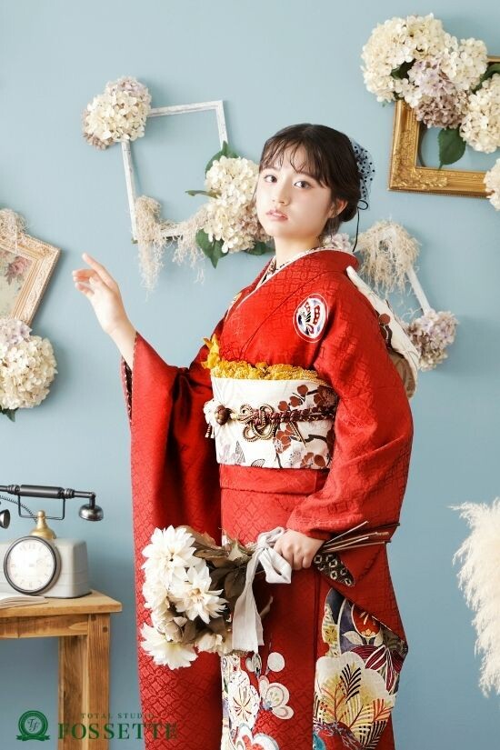 トータルスタジオフォセット 広島店の振袖 /赤色/朱色/古典/花柄/ F