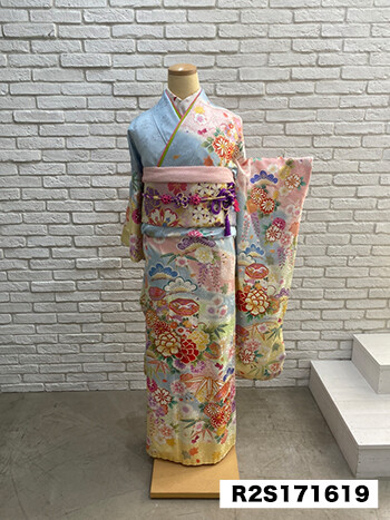 二十歳振袖館Az 川崎登戸店の振袖 /水色/古典/牡丹柄/ 振袖R2S171619