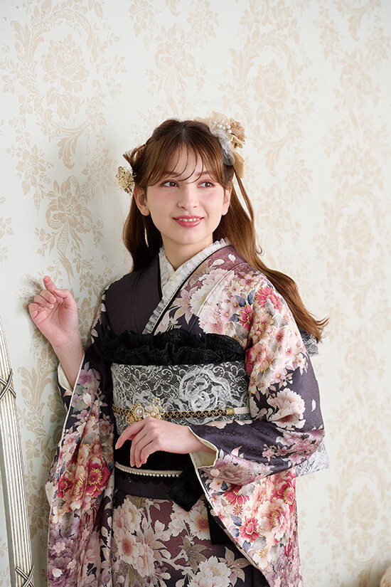 橋本絞店の振袖 /茶色/ピンク色/エレガント/花柄/ MiMi Furisode