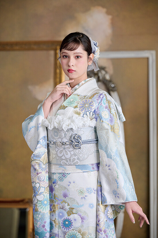 橋本絞店の振袖 /水色/青色/古典/菊柄/ MiMi Furisode Collection