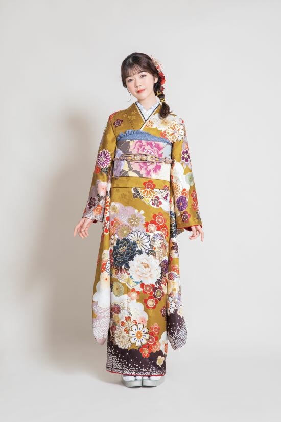 ふりそでシミズ 新横浜店の振袖 /黄色/古典/牡丹柄/ 新作古典柄振袖