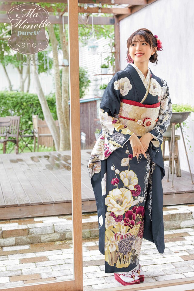 こころの振袖 /紺色/赤色/エレガント/花柄/ お上品なネイビー×赤のお