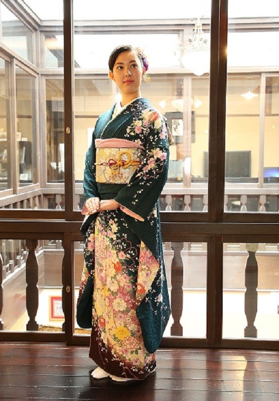 鎌倉着物スタジオの振袖 /緑色/古典/牡丹柄/ 0703522 グリーン 牡丹