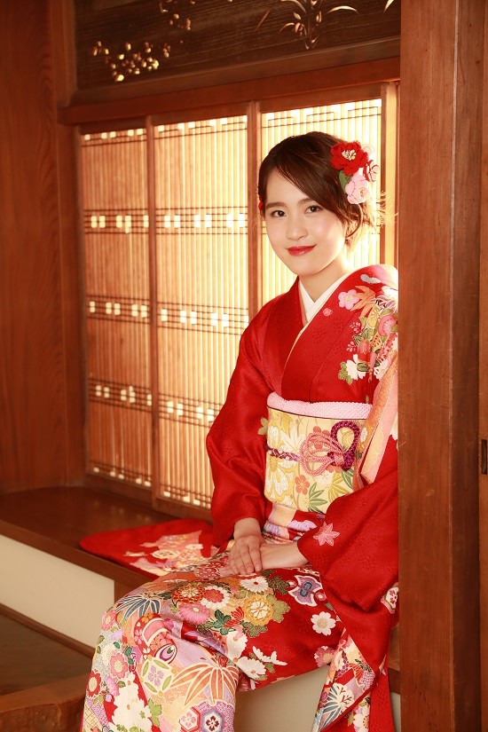 鎌倉着物スタジオの振袖 /赤色/古典/熨斗柄/ 0703613 赤地 雪輪・熨斗