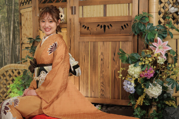 明るくシックなくすみカラー♡振袖フルセット　成人式前撮り謝恩会結婚式 2024年2025年成人必見♡今どき可愛い流行りのくすみガーリー振袖♡｜成