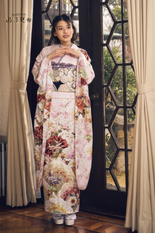 振袖　古賀新　きもの館　成人式　 花柄　着物 振袖の画像・衣装ギャラリー / 古賀新きもの館 柳川本店 | My振袖