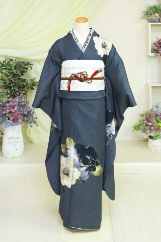 玉城ティナ×紅一点_振袖_77750 | null