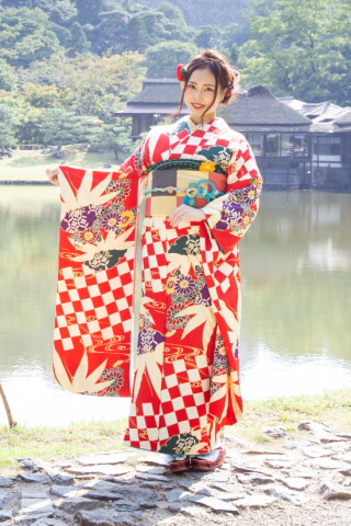 biwa桜 | 近江八幡店 | Princess Furisodeの振袖 /赤色/古典/花柄