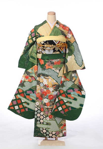 らかんスタジオ仙台泉中央店の振袖 緑色 レトロ 花柄 深いグリーンが大人な雰囲気の振袖 振袖 成人式着物レンタルのおすすめ情報ならmy振袖 らかんスタジオ仙台泉中央店の振袖 緑色 レトロ 花柄 深いグリーンが大人な雰囲気の振袖 振袖 成人式着物レンタルのおすすめ情報ならmy振袖