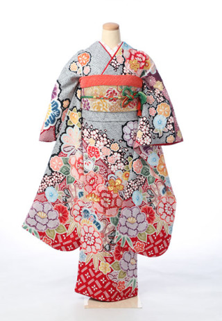 シャープで華やかな大人スタイル_振袖_45718