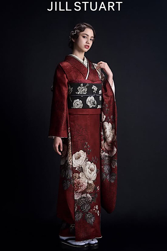 薔薇の花がゴージャスな作り帯☆成人式　お出かけに キュートガーリー グレー 薔薇柄/柄小さめ ジルスチュアート