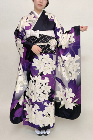レンタルコスチュームみつもとの振袖 /紫色/黒色/グラマラス/百合柄