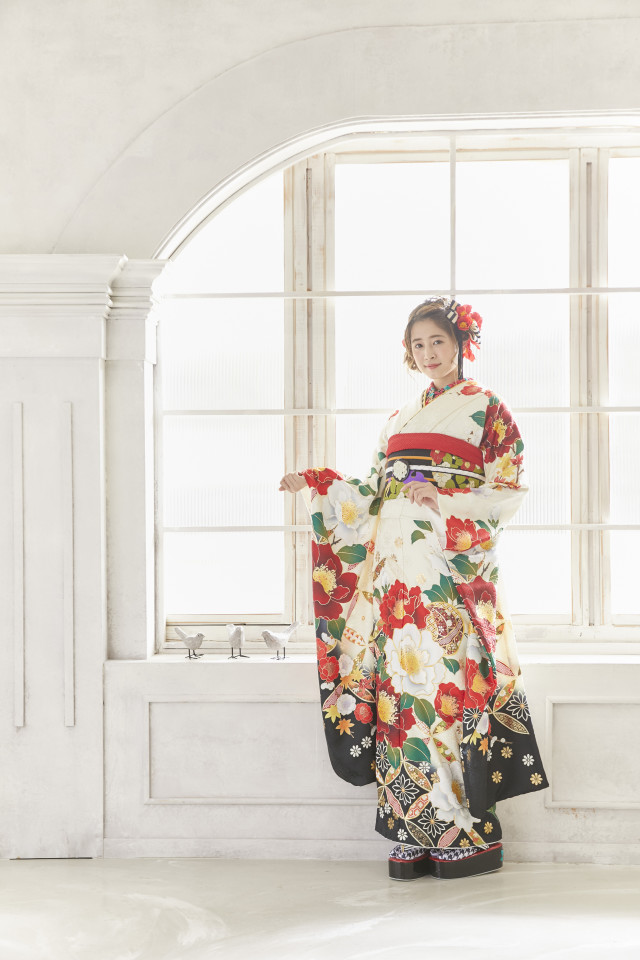 M20.2 セミアンティーク振袖帯セット　正絹　菊紋　松　扇の地模様 M20.2 セミアンティーク振袖帯セット 正絹 菊紋 松 扇の地模様