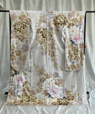 新美 SHINBI 北九州 黒崎本店の振袖 /黄色/黒色/クール/蝶柄/ No87