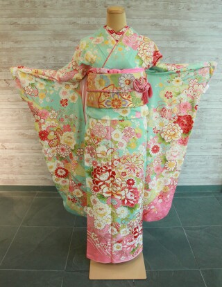 パステルカラー水色×花_振袖_83534 | 平安閣衣裳店ピュアハート川崎店