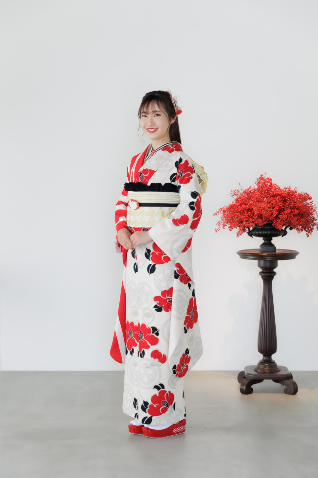 まんたいやの振袖 /白色/赤色/キュート/その他/ 片身代わりの
