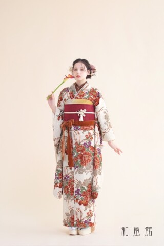 和風館　新作アイボリー地花柄_振袖_75467