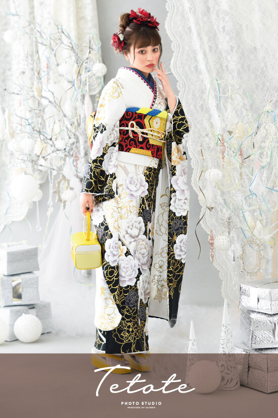 フォトスタジオ Tetoteの振袖 白色 黒色 エレガント 花柄 白黒ゴシック風code 振袖 成人式着物レンタルのおすすめ情報ならmy振袖