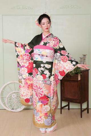 モスグリーンベージュ花尽くし_振袖_63565 | 和とりえ　滋賀 安曇川