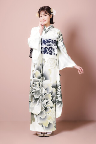 フォトスタジオ凛 成瀬店の振袖 /紺色/白色/古典/松柄/ 紺地友禅