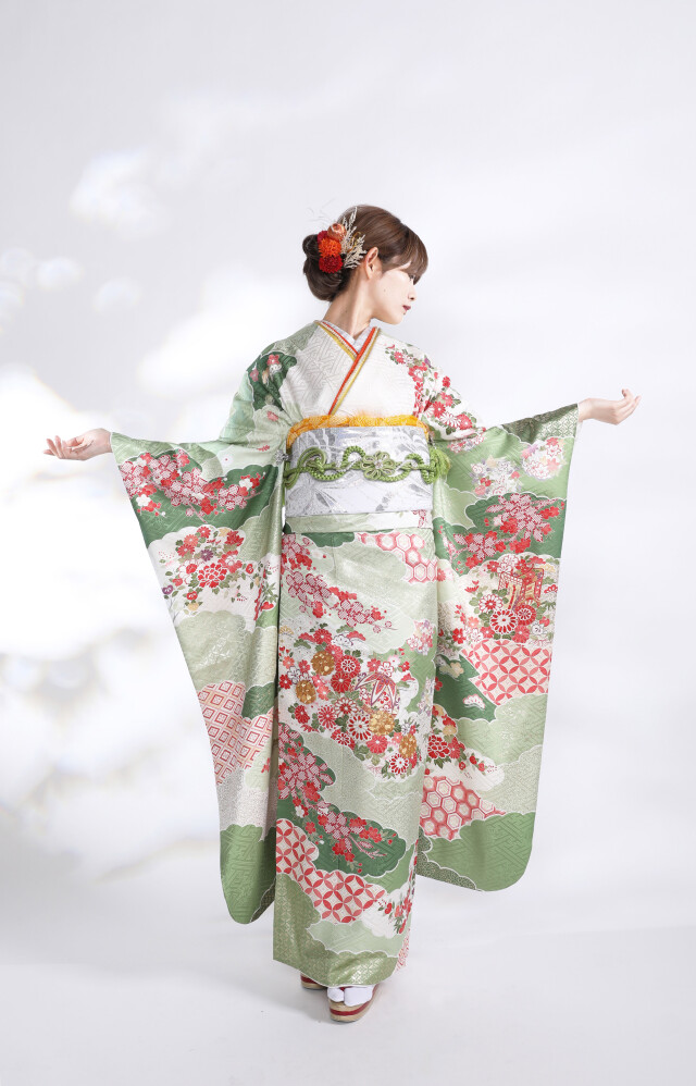 成人式 振袖 鶴 銀箔 大観好み 成人式 振袖 鶴 銀箔 大観好み