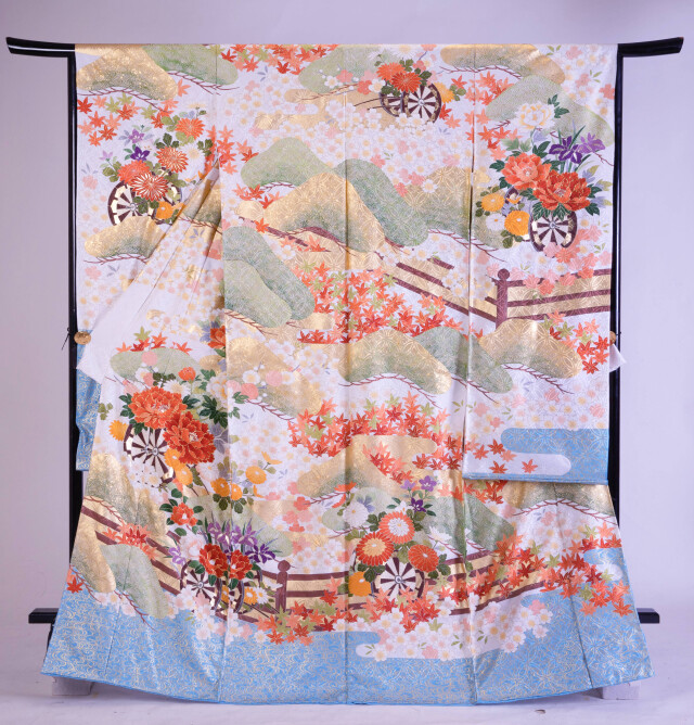 京都逸品館の振袖 /白色/古典/その他/ 振袖手描き 王朝花車 | My振袖