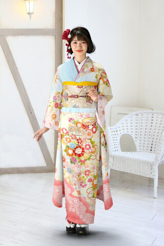 水色貝桶文様振袖_振袖_98135 | 呉服のもろふじ　柳川本店