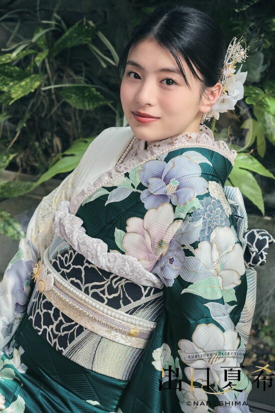 一華-ICHIKA-」 松井山手店の振袖 /緑色/白色/エレガント/牡丹柄/ DN