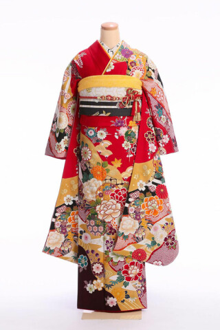華やかな赤に散りばめられた花柄_振袖_71700