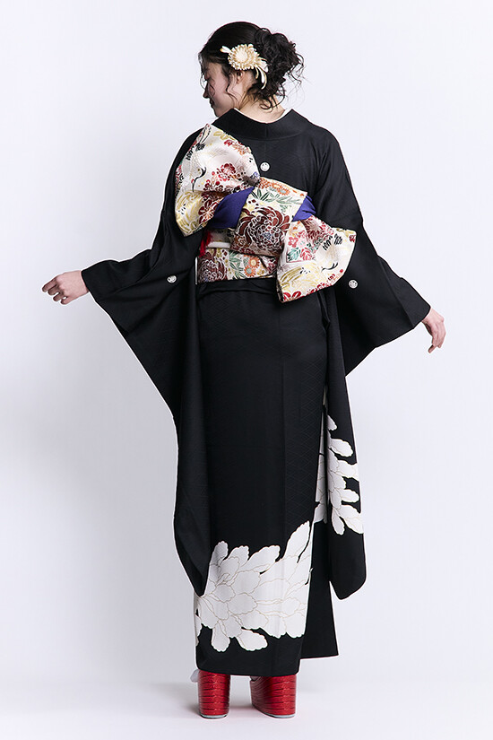 振袖KAPUKIの振袖 /黒色/白色/古典/牡丹柄/ 黒紋付牡丹 | My振袖