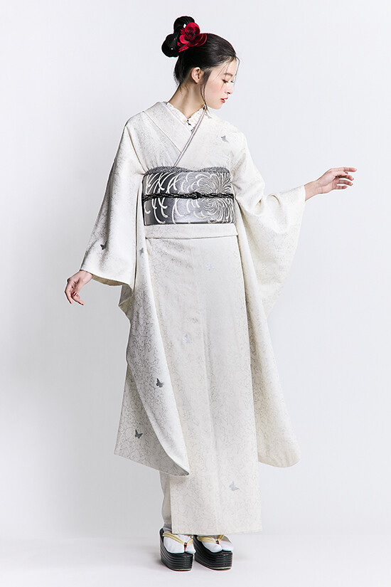 在庫処分 レース振袖 蝶と花柄 単品着物 成人式 振袖KAPUKIの振袖 /白色/シルバー色/エレガント/蝶柄/ 蝶乱舞 白 | My振袖