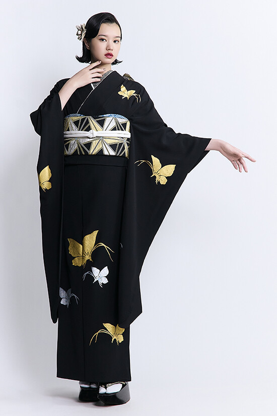 振袖KAPUKIの振袖 /黒色/ゴールド色/クール/蝶柄/ 光琳蝶 | My振袖
