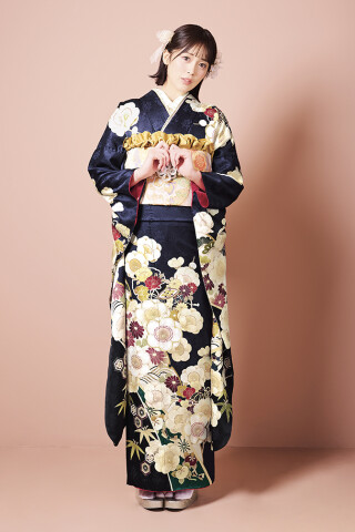 きものと帯 ふく屋／フォトスタジオ凛の振袖 /グレー色/黒色