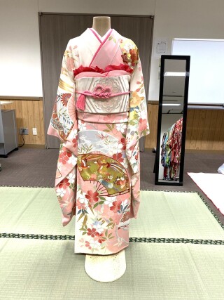 E_振袖_79466 | きもの　なつえ【レトロに特化】【新作振袖もあります】