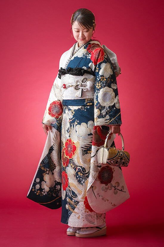 『ふりそでコフレ』 ★FURISODE COFFRET★の振袖 /紺色/白色/古典/鶴柄/ furisode coffret | My振袖