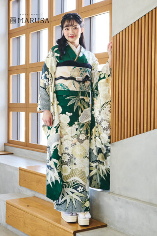 Ｎ★振袖　美品　踊り　舞台衣装　松竹梅鶴金彩　裄66cm★ アンティーク 振袖 正絹 金彩 刺繍 鶴 松竹梅 身丈160cm 紋付