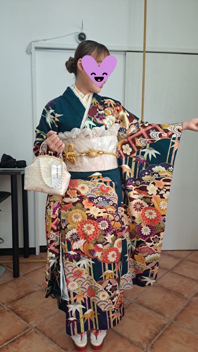 金彩振袖専門店 神楽呉服店By#振袖gram沖縄市店 / 沖縄県 の店舗情報