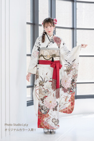2026年新作 LyLyオリジナルカラー 白赤古典_振袖_101201 | Photo Studio LyLy