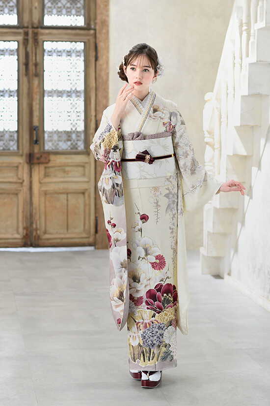 マーシュ彩　振袖フルセット　白地 Photo Studio LyLyの振袖 /白色/赤色/古典/花柄/ マーシュ彩