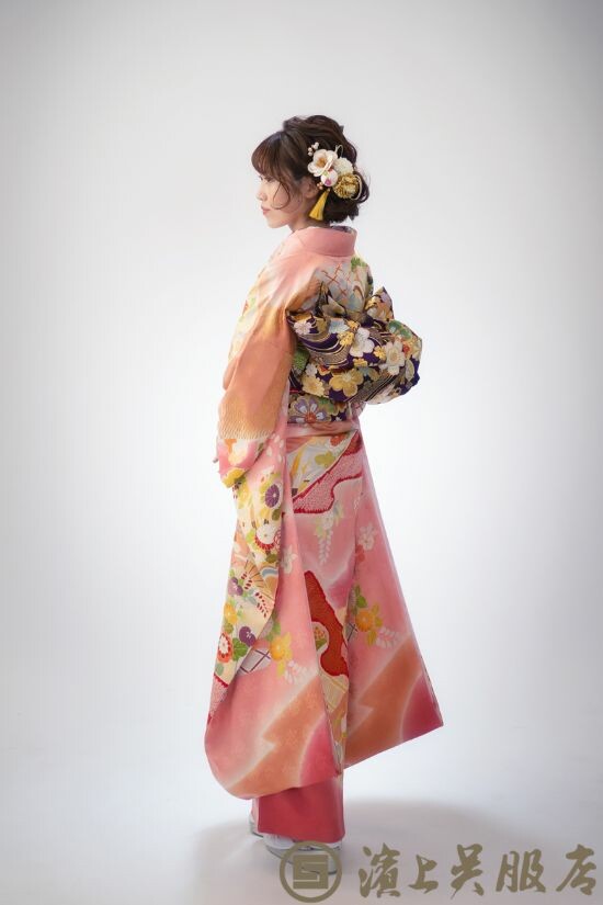 濱上呉服店 金沢店の振袖 /ピンク色/オレンジ色/古典/その他/ 手描き