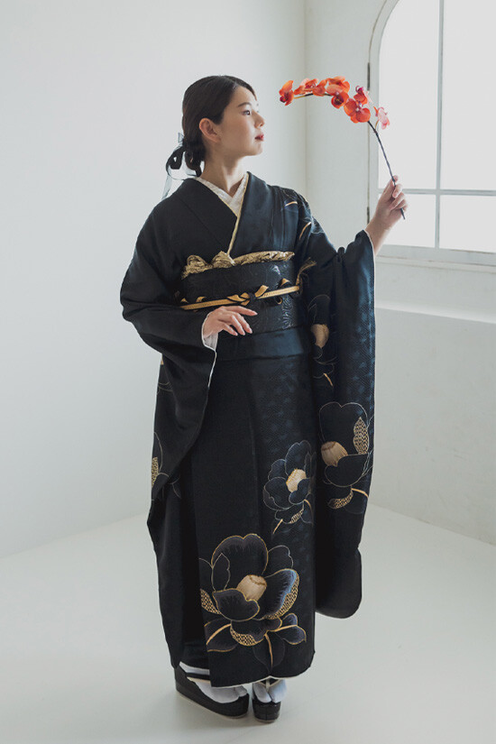 55 お色直し 振袖 美品 TAKAZENの振袖 /白色/赤色/古典/牡丹柄/ 最新作正統派古典 白/赤