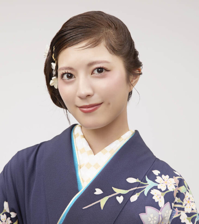 K0938 美品 逸品 希少 加賀友禅 正絹 振袖 KIMONO KINDの振袖 /紺色/紺色/古典/花柄/ 加賀友禅振袖田嶋秀之作