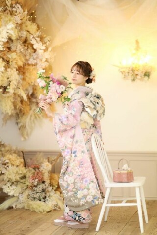 ピンク　小花_振袖_91806 | kimono HANAIRO 神戸店 -Fuji Studio cadeau-