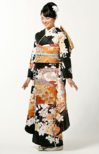 表参道 別蔵 / 志染庵 by kimono heartsの振袖 /黒色/古典/扇面柄