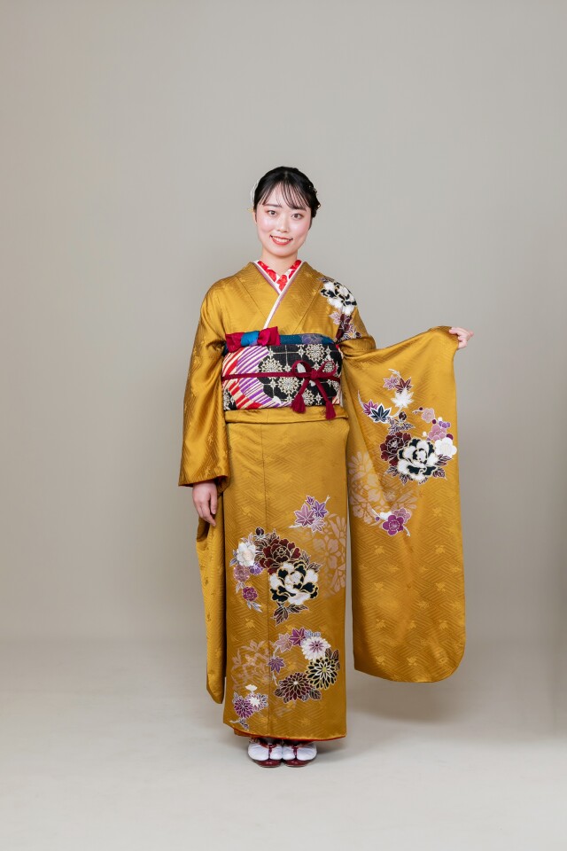 ロイヤルマナーフォート ベルジュール/ 小田原店 レンタル振袖の振袖