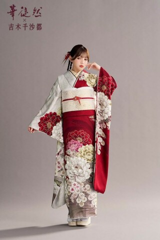 KI和装の振袖 /ピンク色/白色/キュート/花柄/ JAPAN STYLE×景井ひな JS