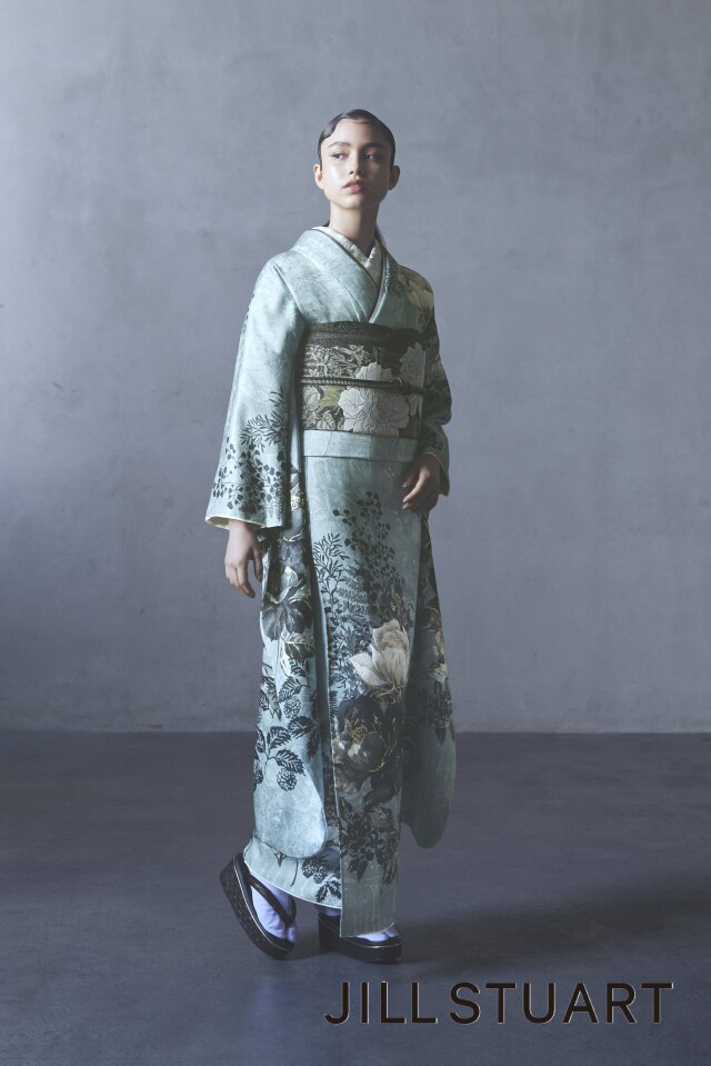 振袖　JILL STUART 花柄振袖 グレー　セット　新品　未使用　サイズ自由 振袖 JILL STUART 花柄振袖 グレー セット 新品 未使用 サイズ自由