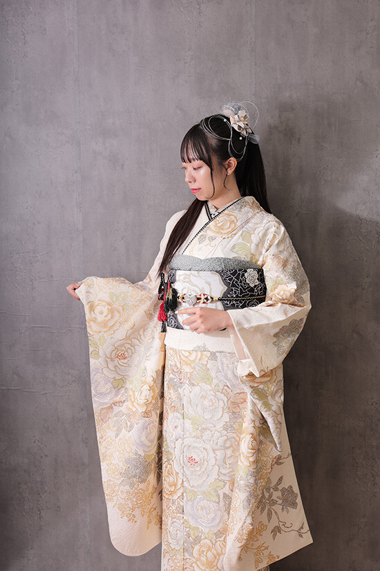 正絹お振袖 5点セット 黒 芙蓉・バラ Lサイズ 美品 LaPrima（美容室