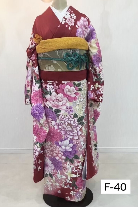 2025年限定 限界価格！赤色 花柄 振袖 hanaCocoの振袖 /赤色